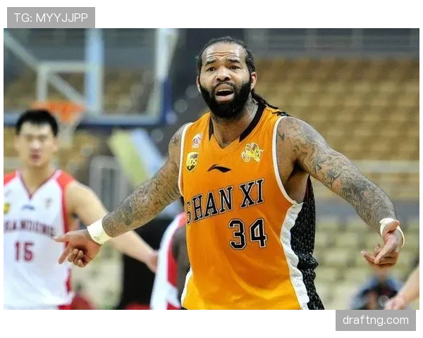 防守圆柱体扩展规则：NBA国际篮联应用判罚差异解读